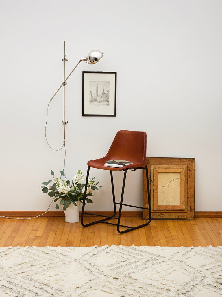The Pole Sconce